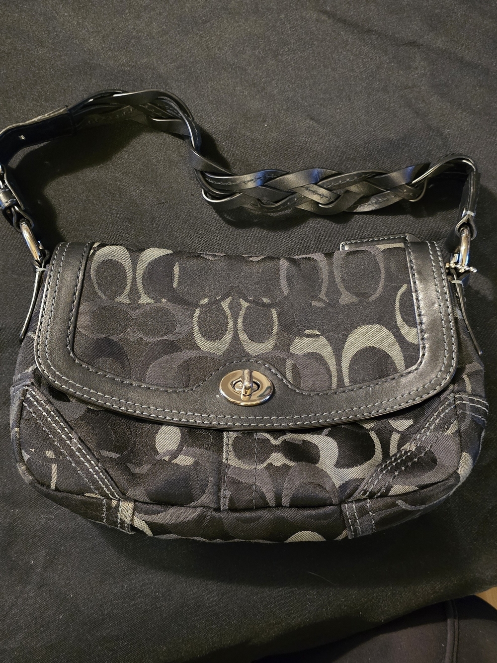 0Vintage Coach Chelsea Black Optic Signature Turnlock